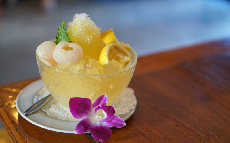 Berbuka Puasa Dengan Es Jeli Longan Sirup Lemon