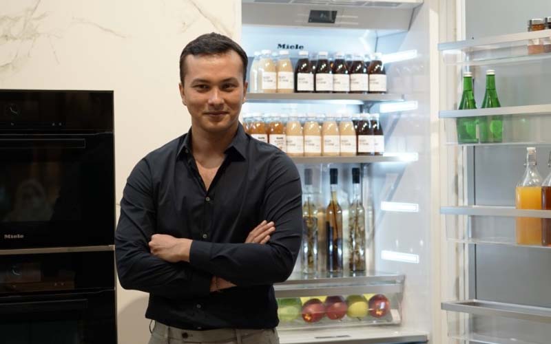 Berekplorasi di Dapur Dikala Pandemi, Nicholas Saputra Pede Dengan Masakannya Berekplorasi di Dapur Dikala Pandemi, Nicholas Saputra Pede Dengan Masakannya