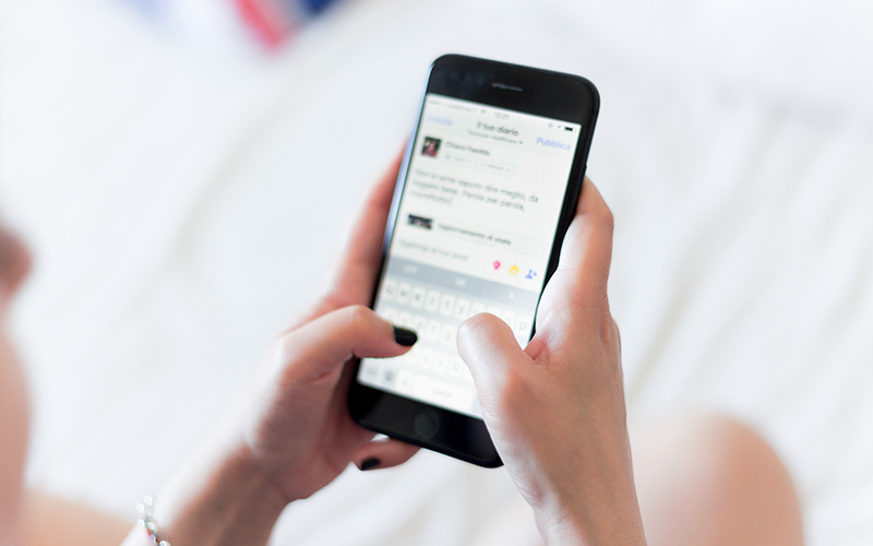 Diteror Debt Collector Karena Utang Pada Aplikasi Pinjaman Online