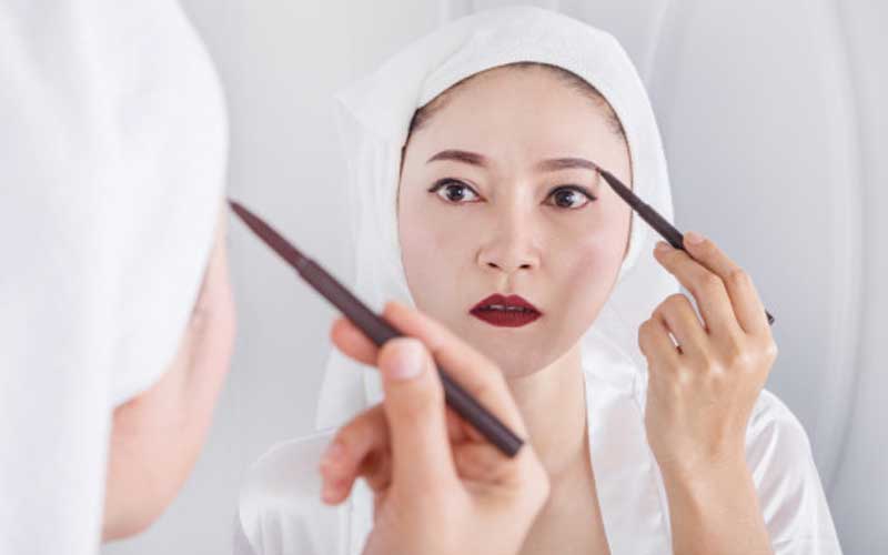 3 Metode Makeup Abadi dikala Gunakan Masker