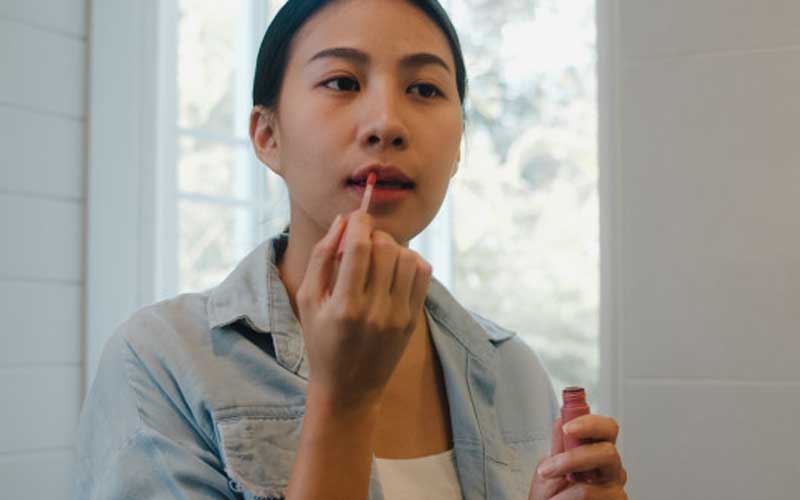 3 Metode Makeup Abadi dikala Gunakan Masker