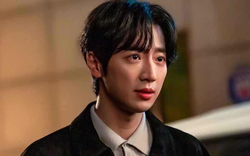 Aktor Lee Sang Yeob Resmi Menikah